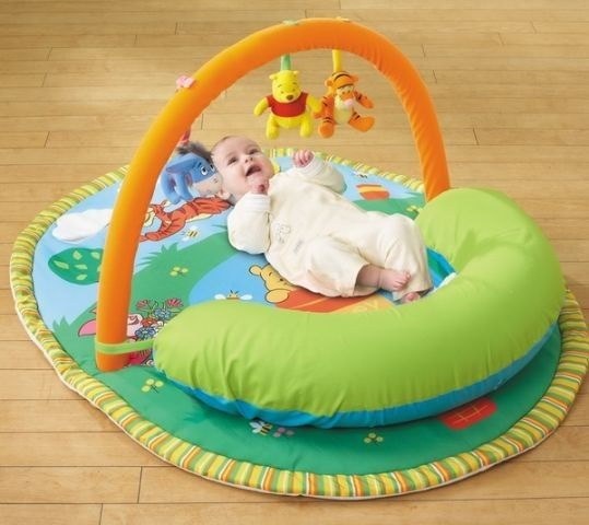 Baby rugs for crawling - it's interesting, useful and safe