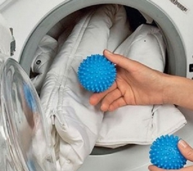 How to wash a down jacket in a washing machine - a few tips