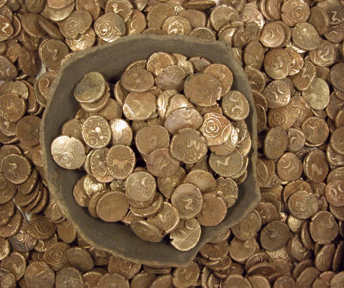 How to clean an old copper coin