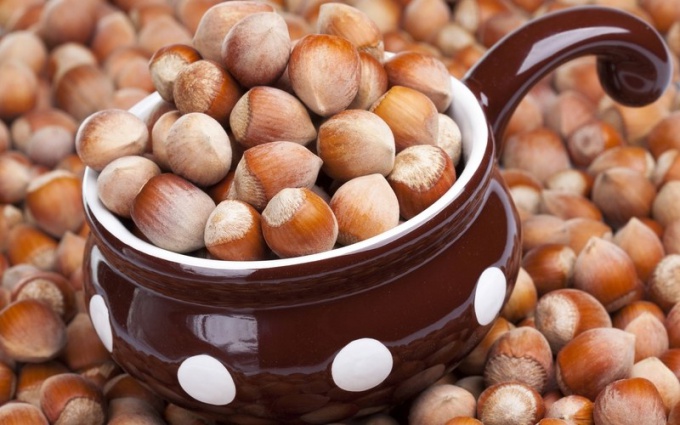 Walnut hazelnuts - good and bad in different situations 