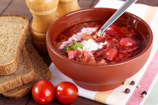 Delicious borsch without meat