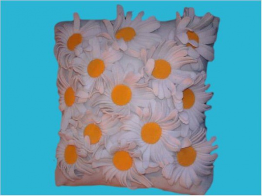 Decorative cushion "Camomiles"