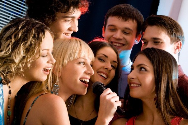 How to sing karaoke online