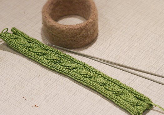 How to make a bracelet in the style of jarbing