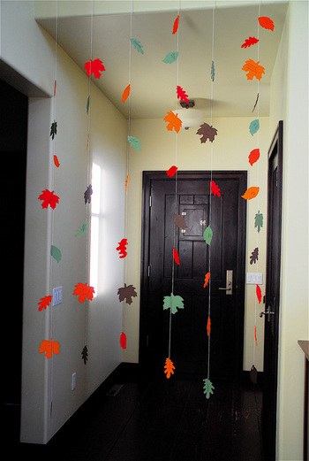 How to make a garland of paper leaves