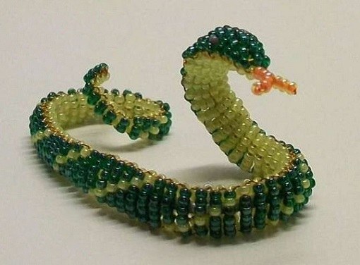 How to make a snake from beads