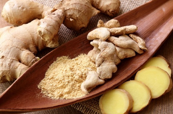 Mask for hair from dandruff with ginger