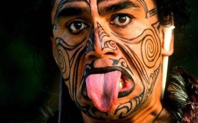 How do the aborigines of New Zealand, Maori greet each other?