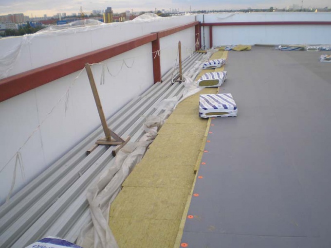 What you need to consider when insulating a flat roof