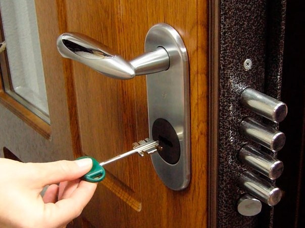 Which door locks are more reliable 