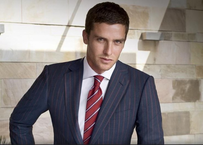 Tip 1: How to choose a business suit