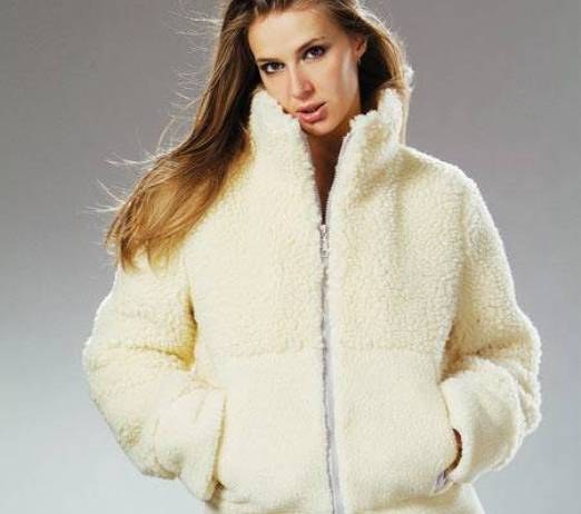 How to choose a women's fur jacket