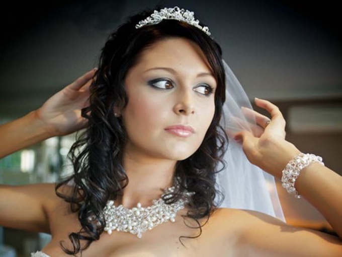 How to choose wedding jewelry