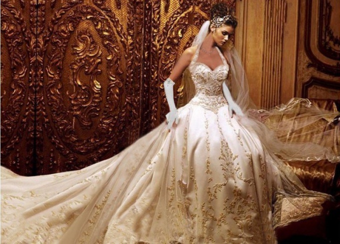 Whether to take a wedding dress for rent