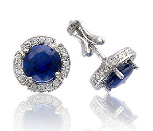 Tip 1: Golden Earrings with Sapphire