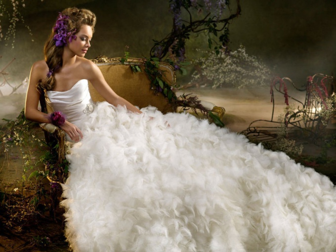 How to choose the right wedding dress