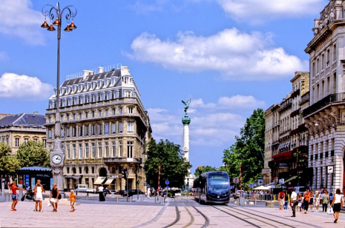  What to see in Bordeaux? Features and attractions