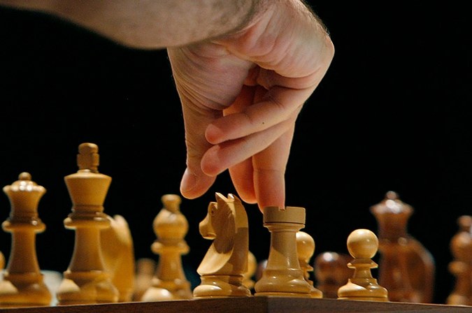 What are the rules of castling in chess 