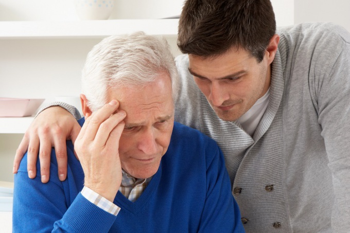 Alzheimer's Disease: Symptoms and Treatment